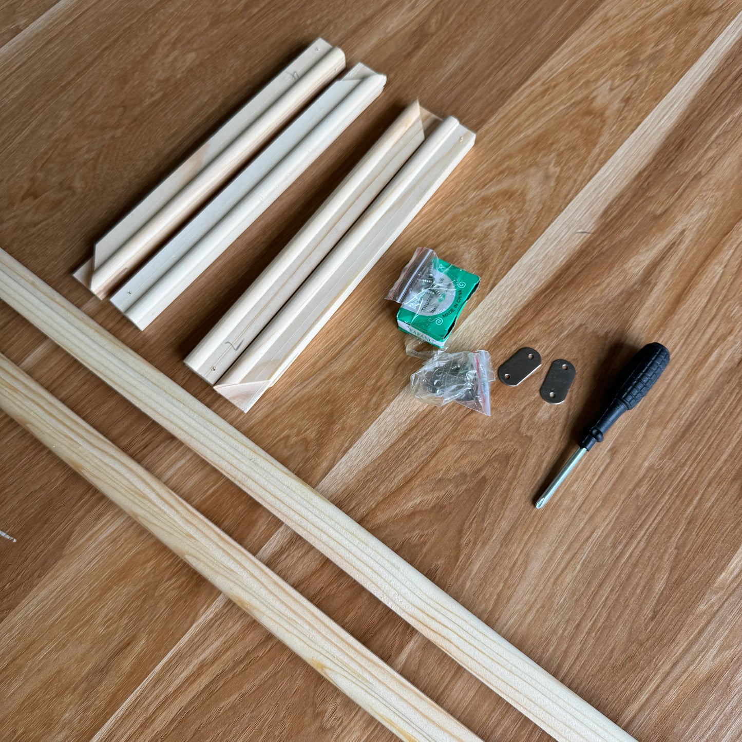 A Set of DIY Frame